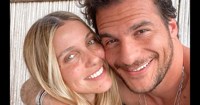 Amir Chante Avec Sa Femme