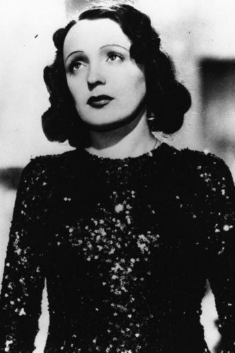 Edith Piaf Taille Poids Edith Piaf Taille Poids