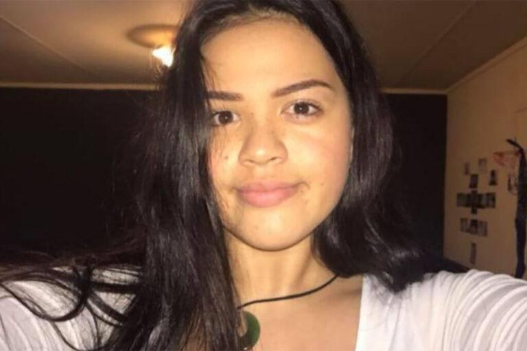 Jeune Fille Retrouvée Morte