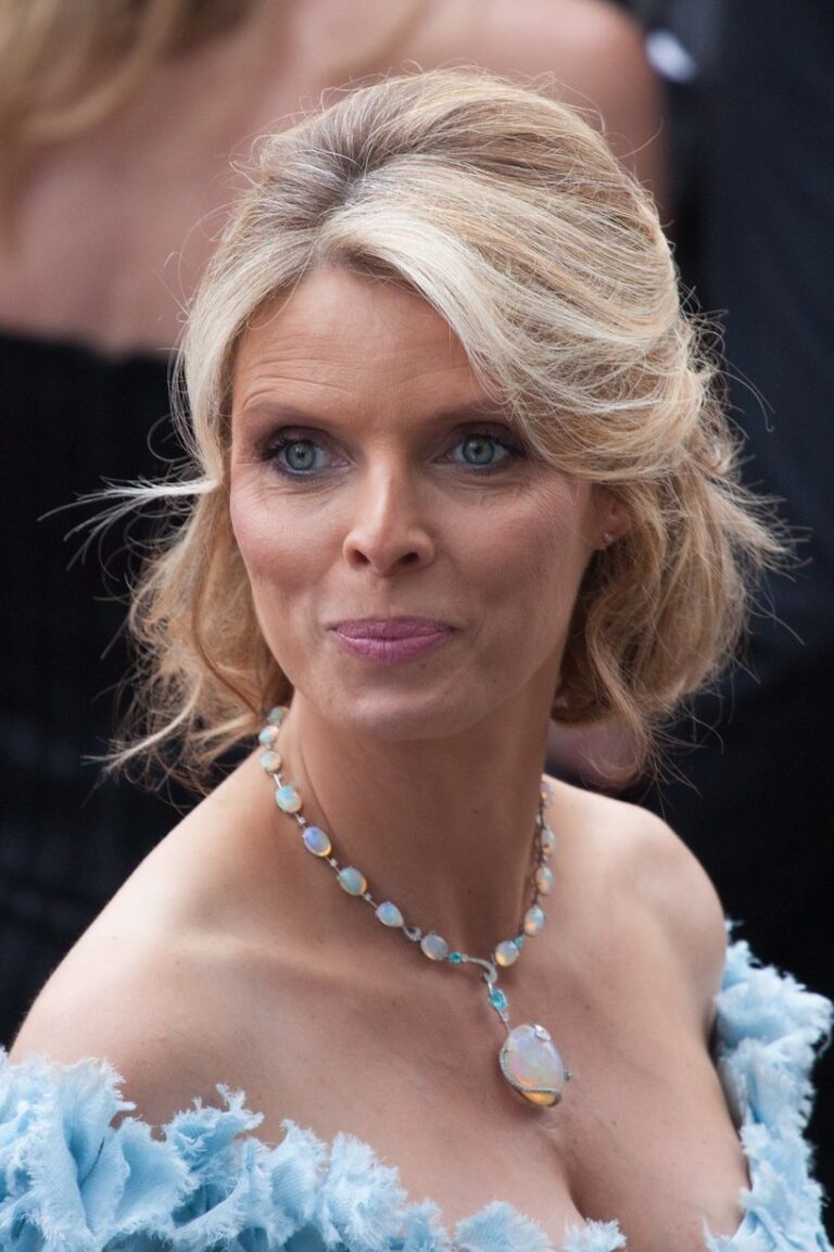 Taille Sylvie Tellier