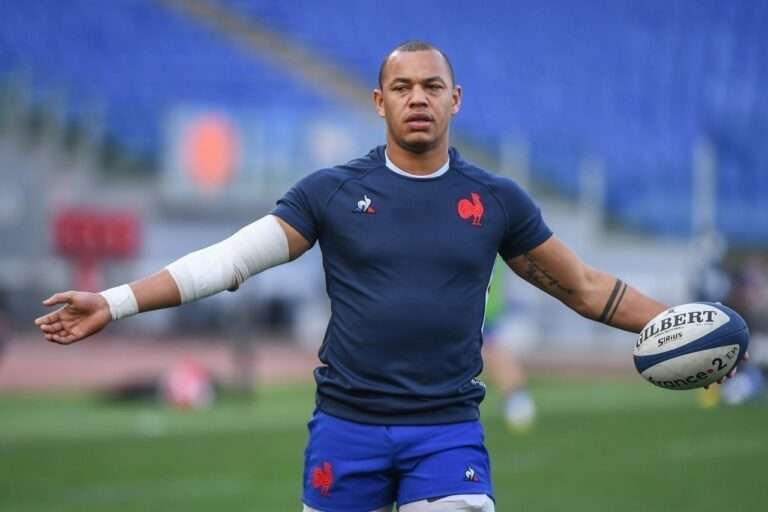 Gael Fickou Taille