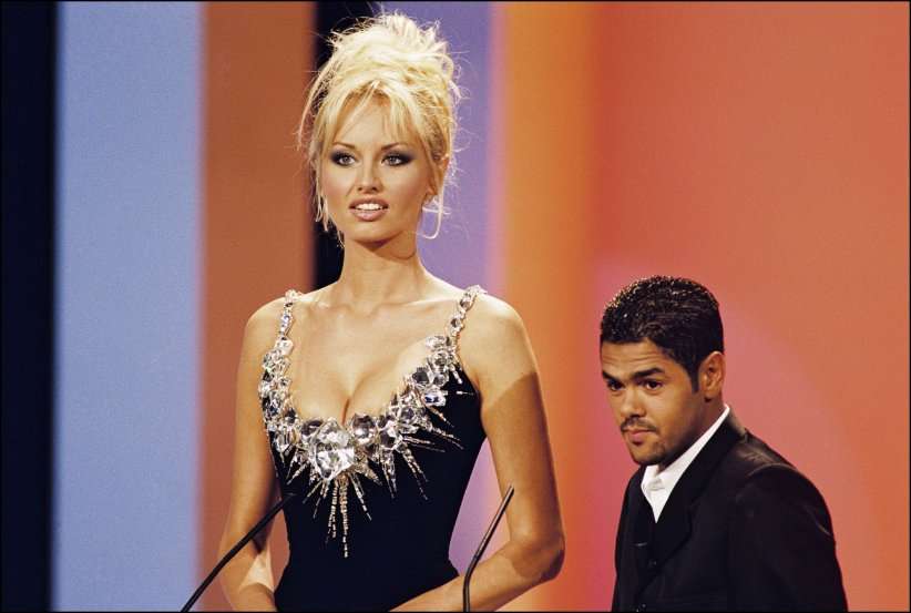 Taille De Adriana Karembeu