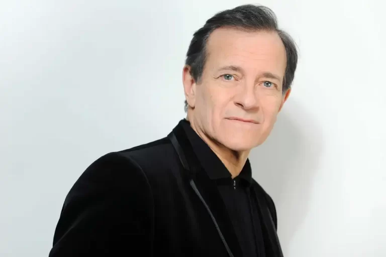 Taille Francis Huster