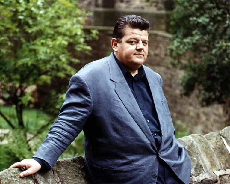 Mort De Robbie Coltrane