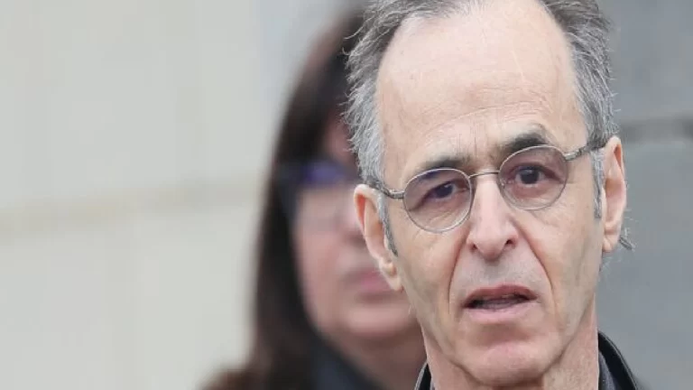 Fils De Jean-Jacques Goldman Malade