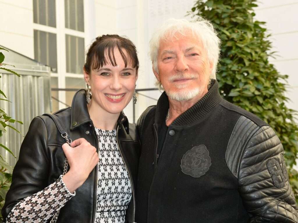 Qui Est La Compagne De Hugues Aufray