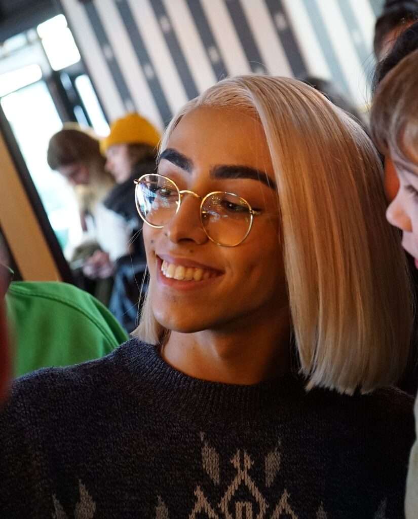 Taille Bilal Hassani Taille Bilal Hassani