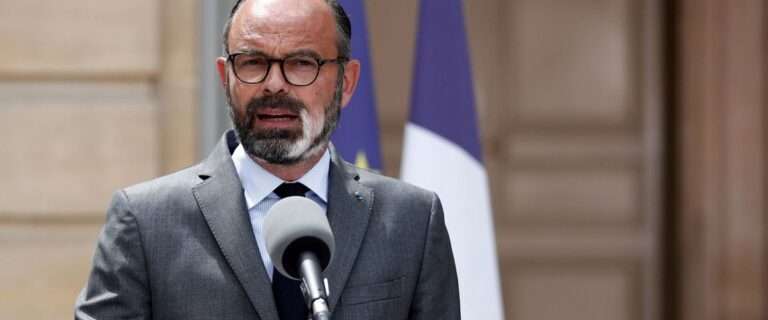 Edouard Philippe Barbe Blanche Maladie