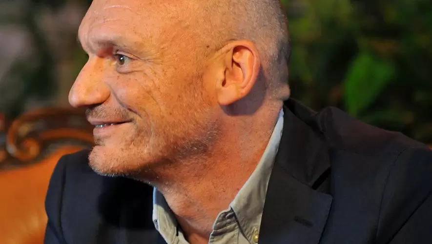 Gaetan Roussel Malade