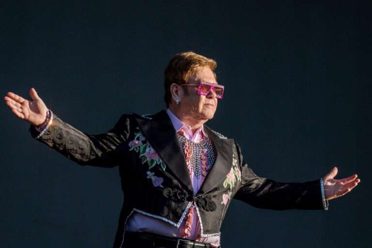Elton John Mort