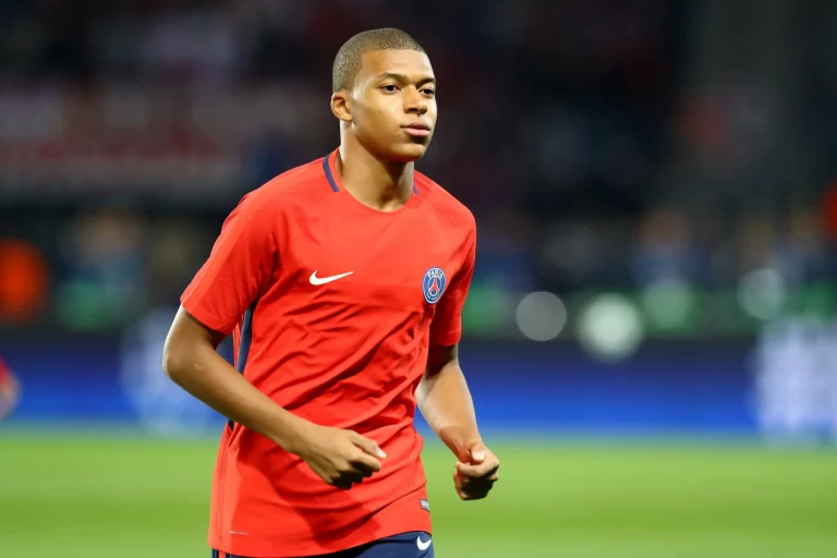 Kylian Mbappé A-T-Il Un Fils