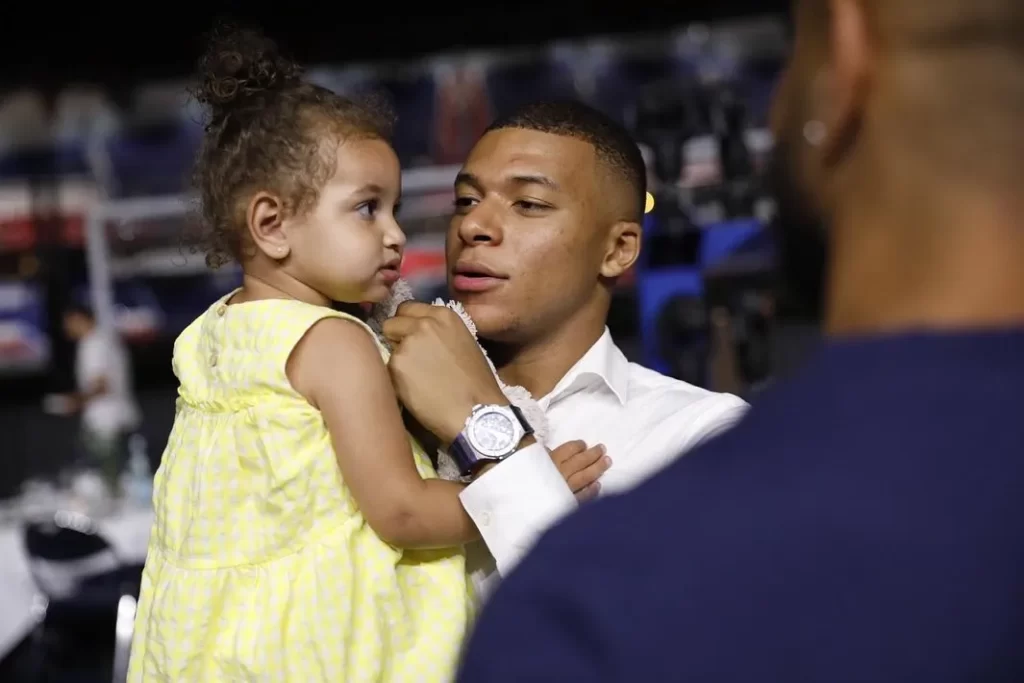 Kylian Mbappé Et Sa Fille