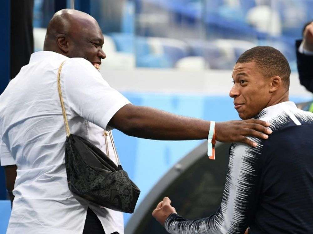Les Parents De Mbappé