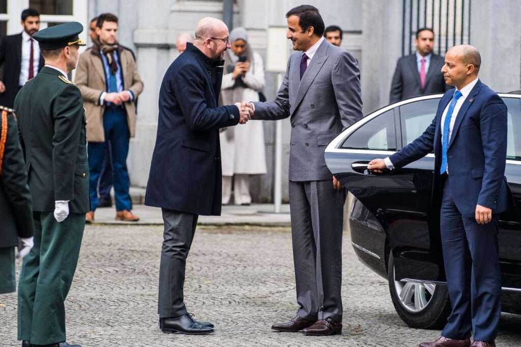 Taille Emir Qatar