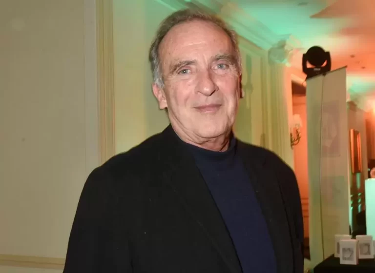Yves Lecoq Et Sa Famille