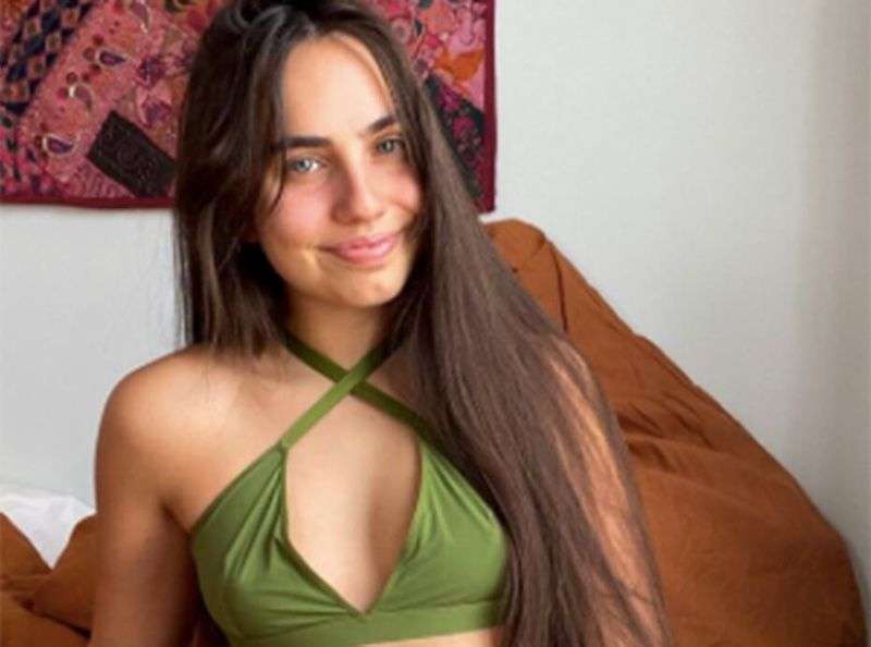 Azucena Caamaño Taille