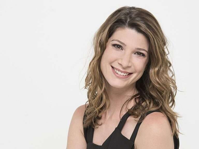 Chloe Nabedian Julien