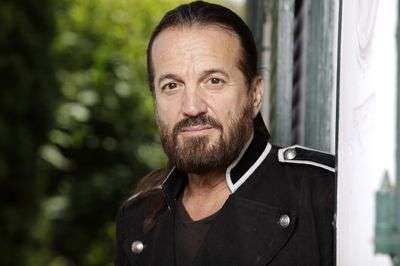 Francis Lalanne Et Sa Nouvelle Compagne