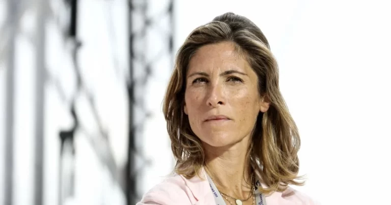 Julia De Funes Parents