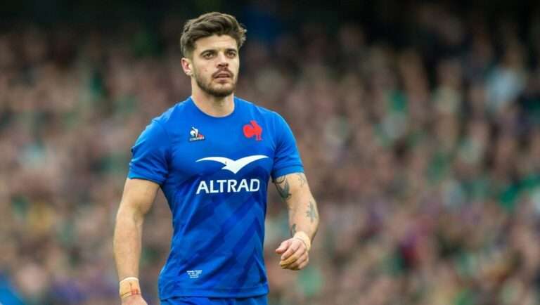 Romain Ntamack Taille Poids