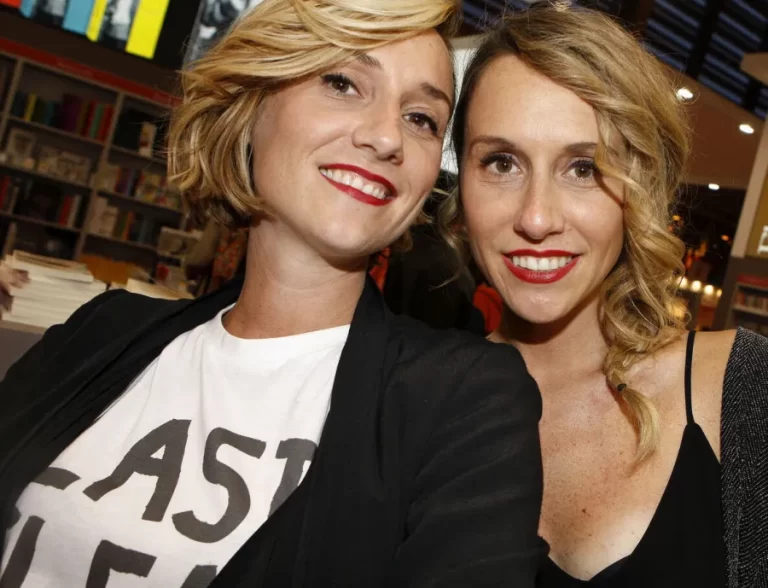 Anne Sophie Girard Et Sa Soeur