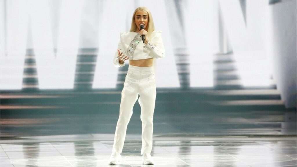 Bilal Hassani Taille