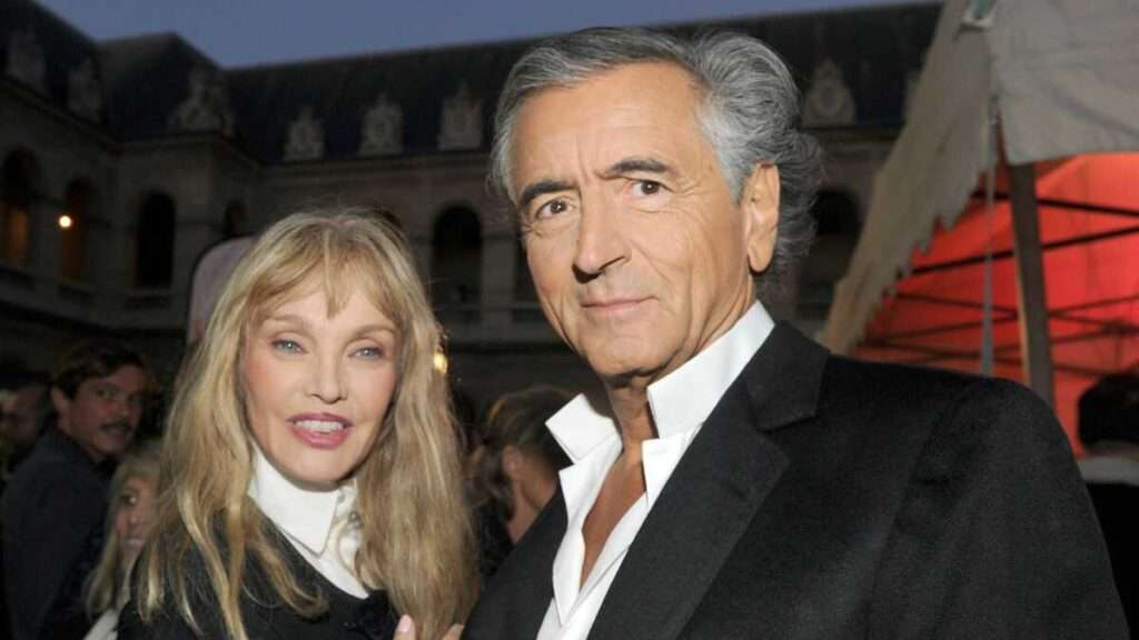 Compagne De Bhl