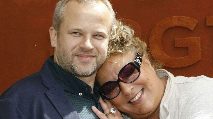 Marianne James Et Son Mari