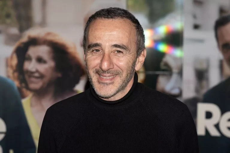 Elie Semoun Et Sa Nouvelle Compagne