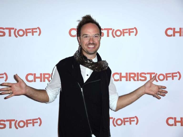 Qui Est Le Mari De Jarry