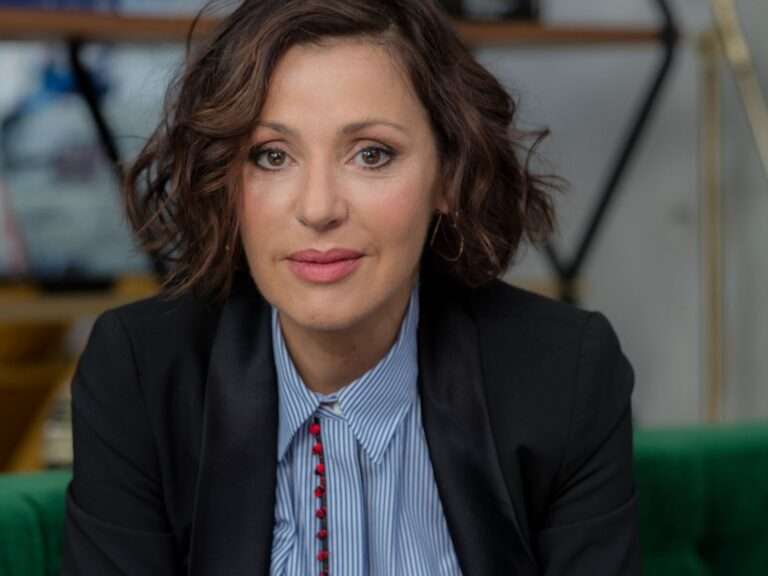 Qui Est Le Fils De Tina Arena ?