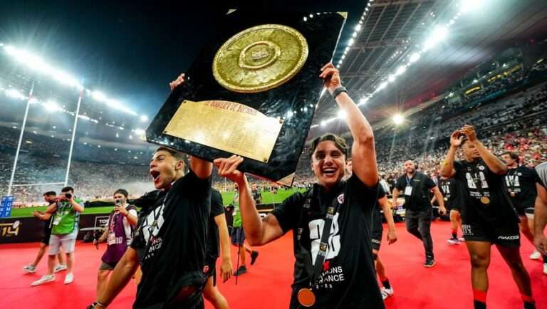 Combien Pèse Le Bouclier De Brennus