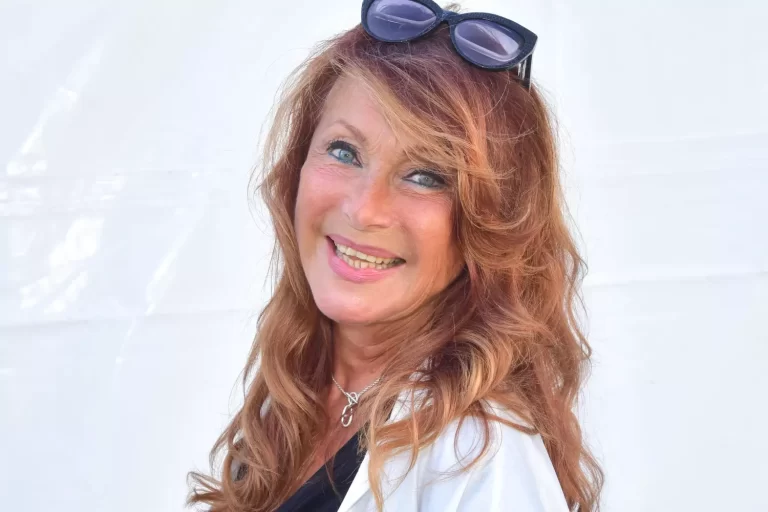 Qui Est Le Mari De Julie Pietri