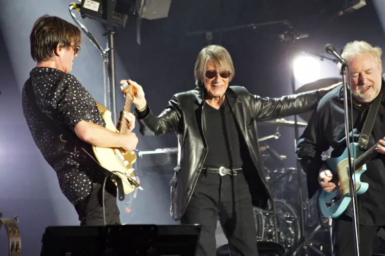 Thomas Dutronc Couple