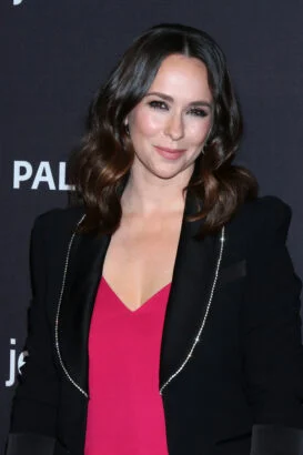 Jennifer Love Hewitt Taille