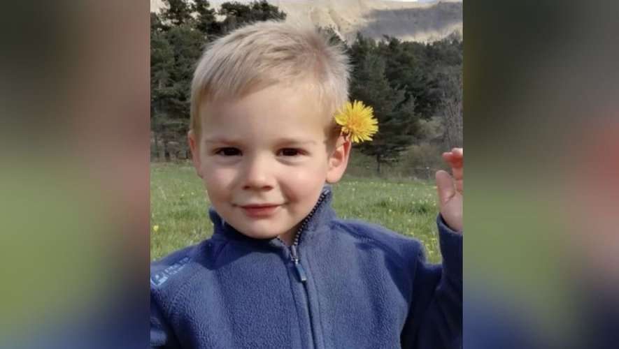Petit émile Disparu Retrouvé Mort Dans Un Puit Petit émile Disparu Retrouvé Mort Dans Un Puit