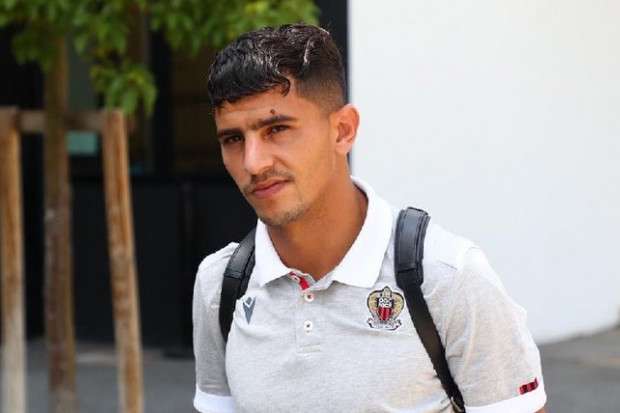 Youcef Atal Et Sa Copine