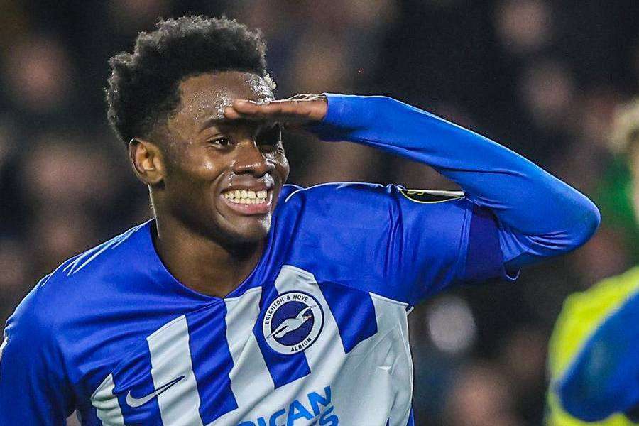 Simon Adingra Et Sa Copine